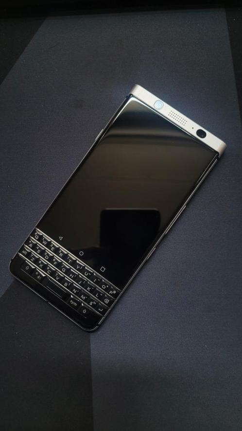 Blackberry KeyOne - Keyboard Smartphone