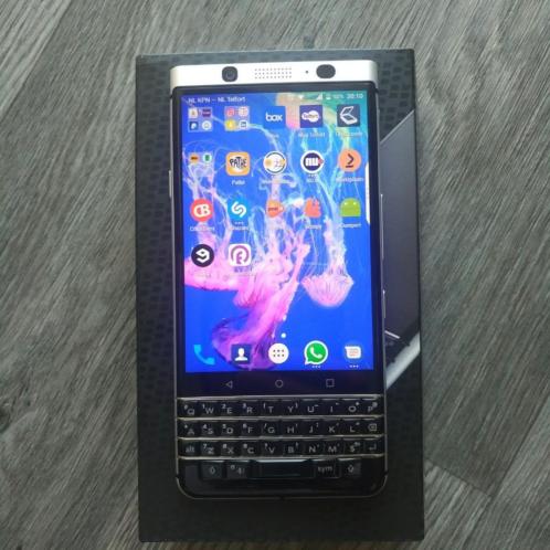 BlackBerry Keyone  nog geen jaar oud  met bon  garantie