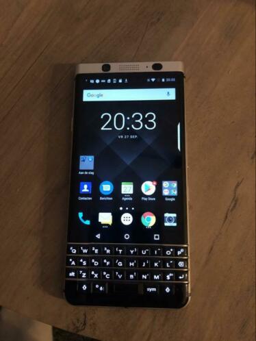 Blackberry keyone (whatsapp) 32gb  2 hoesjes