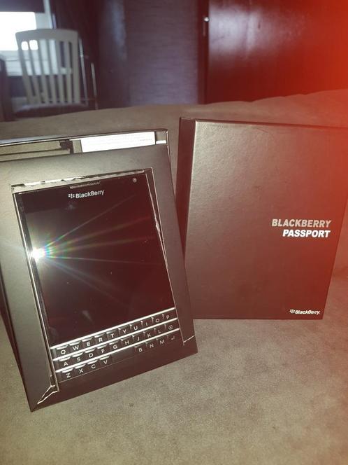 BlackBerry passport nieuw in doos nooit gebruikt