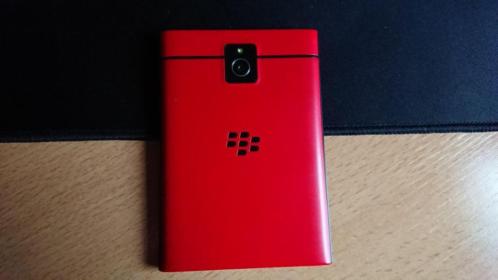 Blackberry Passport Red Edition