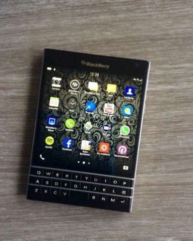 Blackberry passport ZGAN.