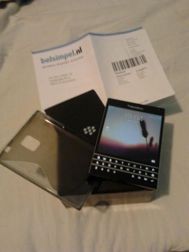 Blackberry Passport zwart  Case  Factuur 20 Mndn garantie