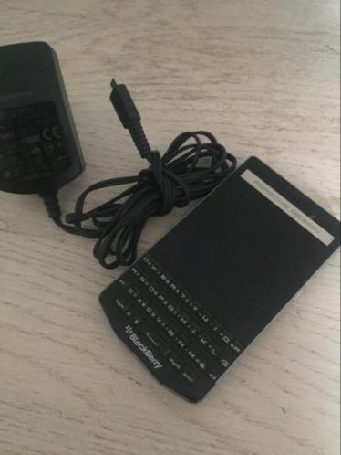 BlackBerry porsche design P0399983
