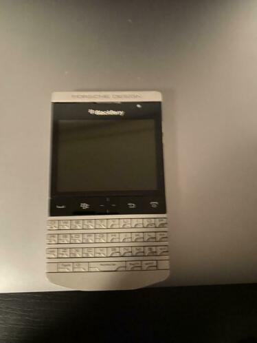 Blackberry Porsche Design P9981