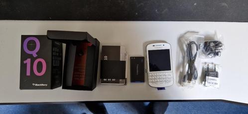 Blackberry Q10, gloednieuw in doos met originele accesoires.