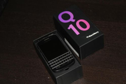 Blackberry Q10 in Doos met GRATIS 8 GB SD-Kaart