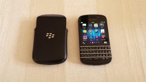 BlackBerry Q10 met bijpassende leren hoesje