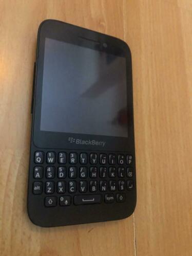 BlackBerry Q5