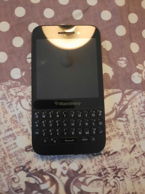 BlackBerry Q5 met WERKENDE Whatsapp