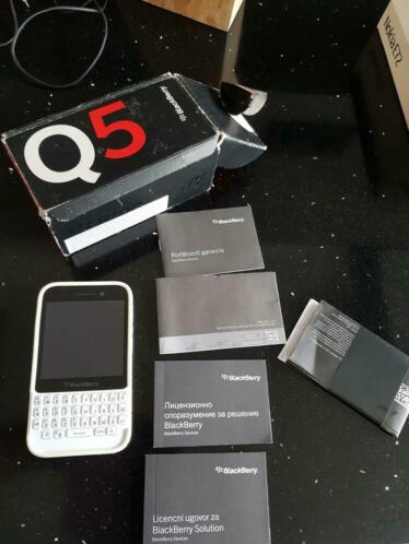 BlackBerry Q5 wit