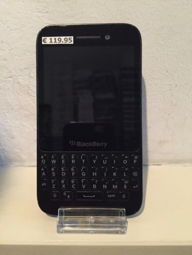 BlackBerry Q5 Zwart incl. Lader