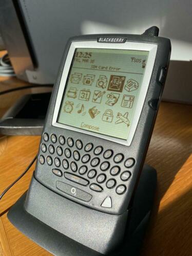 BlackBerry r900