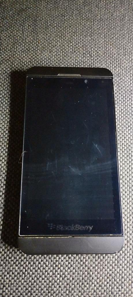 BlackBerry Z10, modelnr STL100-2