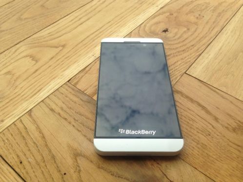 Blackberry Z10 White  5m Garantie  Nieuwstaat  Lader 139