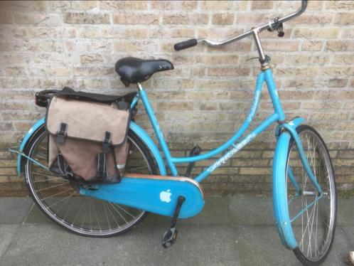 Blauwe opknapfiets te koop