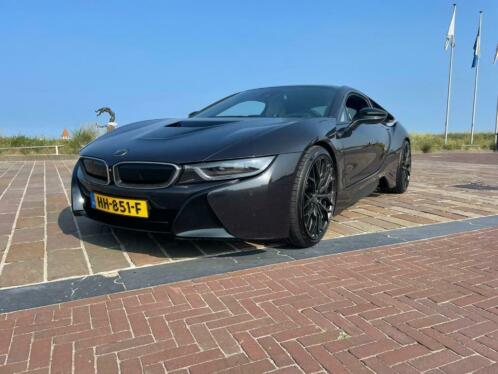 BLIKVANGER BMW i8 Hybride 362pk Automaat - 22 inch velgen