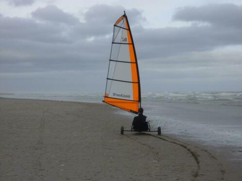 Blowkart (strandzeiler) met 2 zeilen