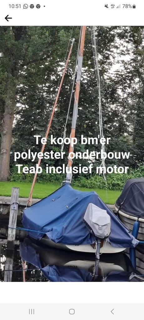 Bm zeilboot met buitenboordmotor