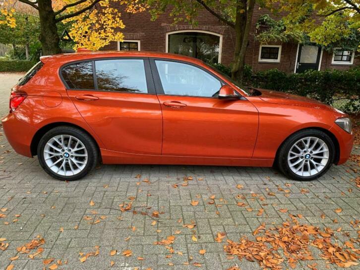 BMW 1-serie 10-2012 Oranje