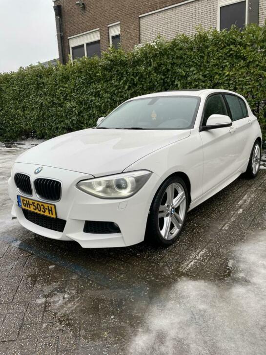 BMW 1-Serie 116I 100KW 5DR Aut8 2012 Wit M-Pakket