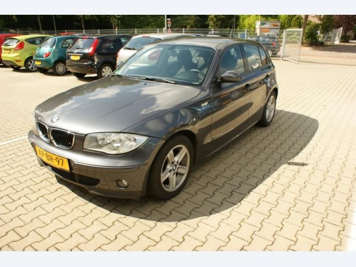 BMW 1 Serie 116i 5 deurs ACTIEPRIJS 1000 euro voordeel