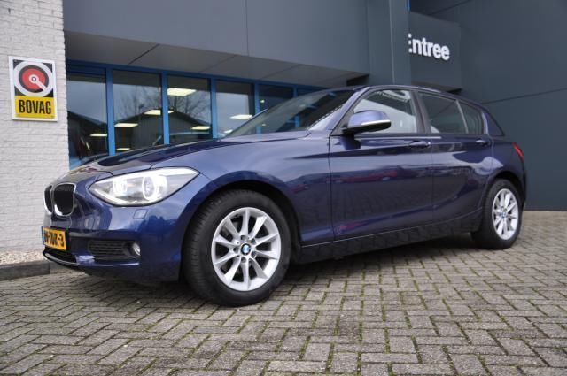 BMW 1-Serie 116i Business luxe Navigatie  trekhaak 