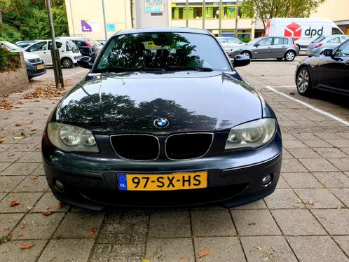 BMW 1-Serie 116i Grijs (NAP)