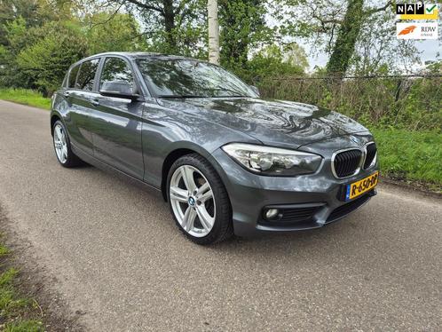 BMW 1-serie 116i Sport Shadow Edition navigatie sportstoelen