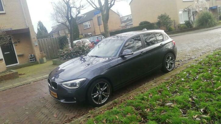 BMW 1-Serie 118I High Executive Automaat 125KW 170PK 4 cyl