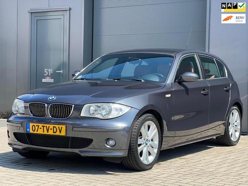 BMW 1-serie 120i High Executive  Leder  Navigatie  Parkee