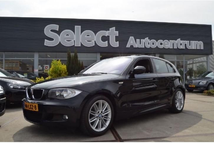 BMW 1-serie 120i High Executive M-PAKKET NAVI LEER