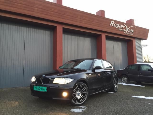 BMW 1-Serie 120i High Executive - Navigatie - 