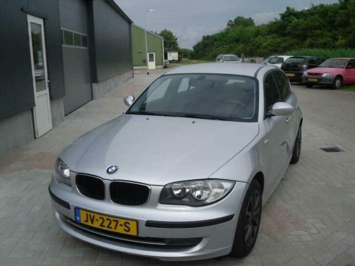 BMW 1-Serie 1.6 116I 5DR 2009 Zilver of Grijs