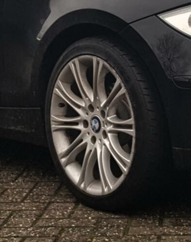 BMW 1 serie 18 inch Velgen  Banden