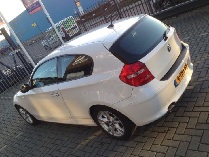 BMW 1-Serie 2.0 116D 3DR 2010 Wit