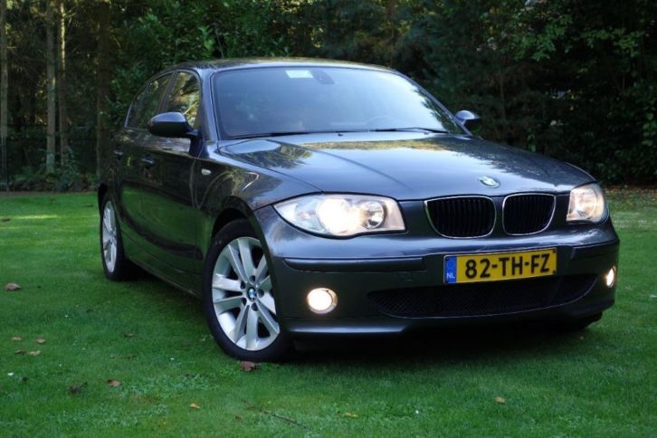 BMW 1-Serie 2.0 120D High Executive full option