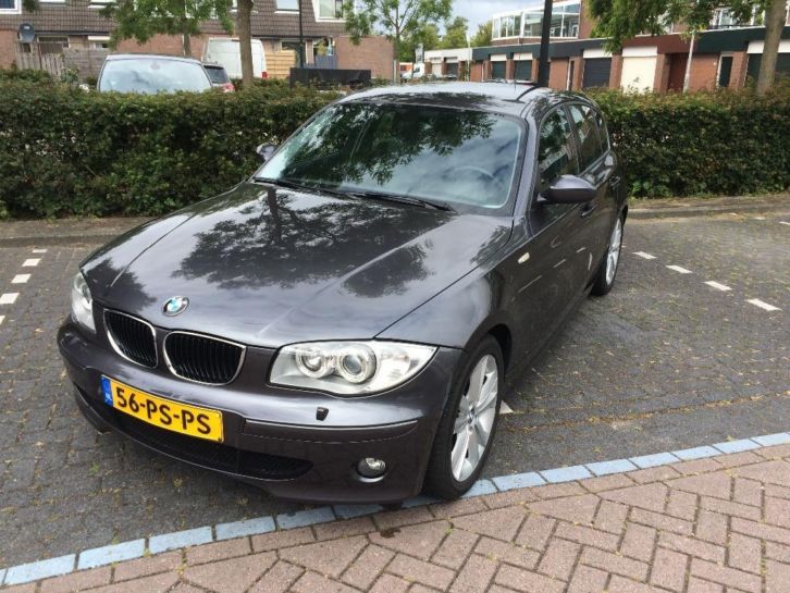 BMW 1-Serie 2.0 120I 2004 High Executive Dealer ond.