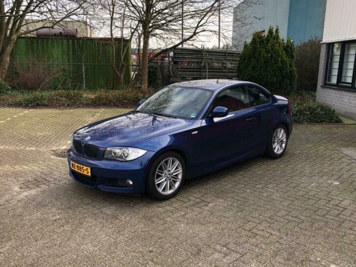 BMW 1-Serie 2.0 120I Coupe 2009 Blauw