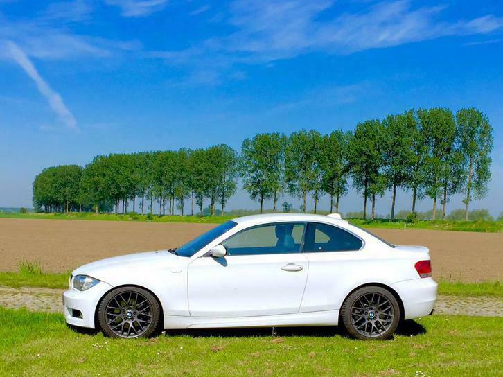 BMW 1-Serie 2.0 123D Coupe 2009 Wit
