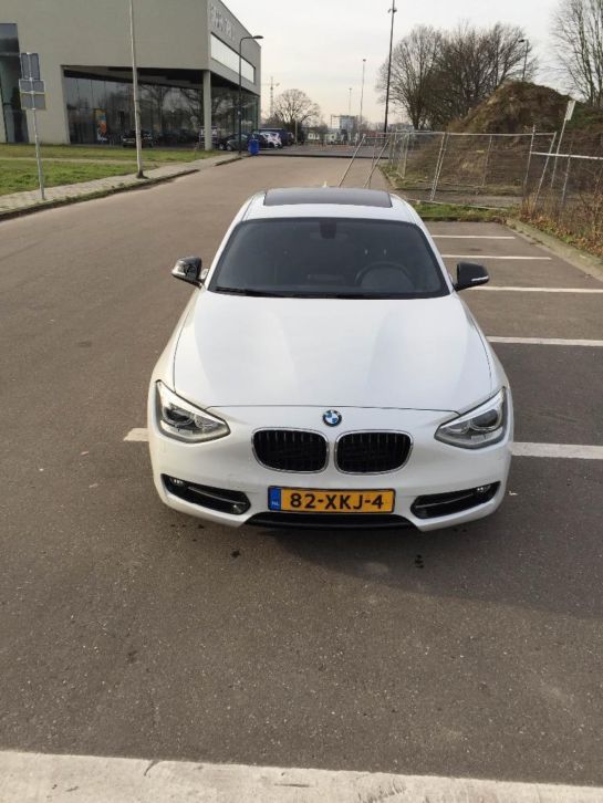 BMW 1-Serie  Btw  Aut  Harman Kardon  Carbon