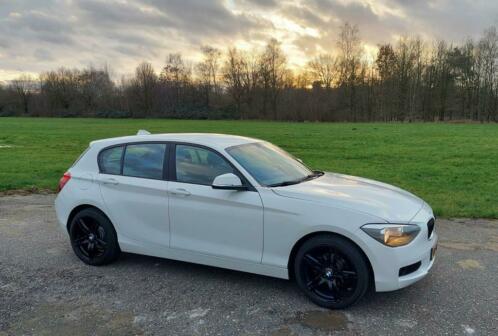 BMW 1-Serie (f20) 116i business line 136PK 5D 2014 Wit