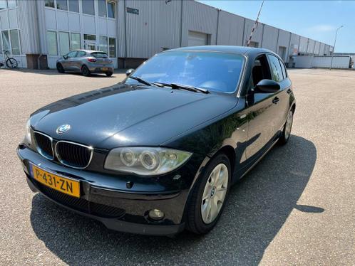 BMW 116I executive 2004 Zwart trekhaak pdc.