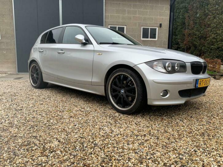 BMW 1ER Reihe 2006 Grijs