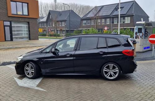 BMW 2-SERIE Gran Tourer 220i 192PK Automaat 7 Persoons Zwart