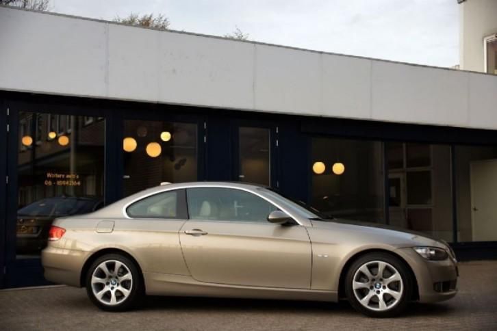 BMW 3-coupe 325i automaat, navigatie, leder  143964km  Wol