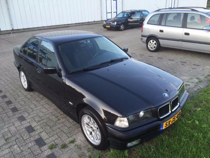 BMW 3-Serie 1.6 316I 1998 Zwart Executive APK 18-05-2016