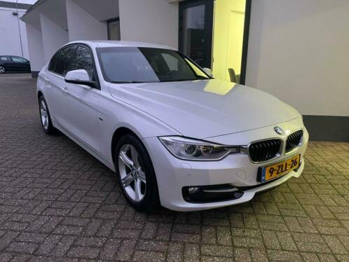 BMW 3-Serie 1.6 316i 220pk 2013 Wit