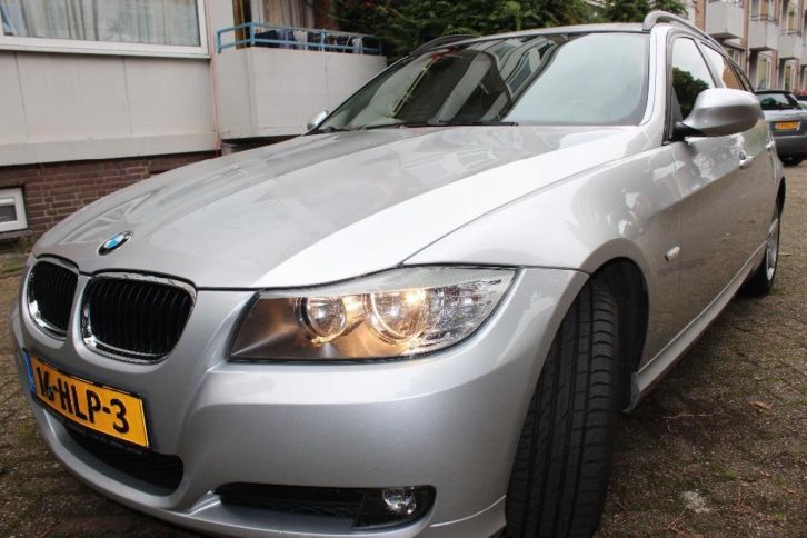 BMW 3-Serie 1.6 I 316 90KW Touring 2009 Grijs