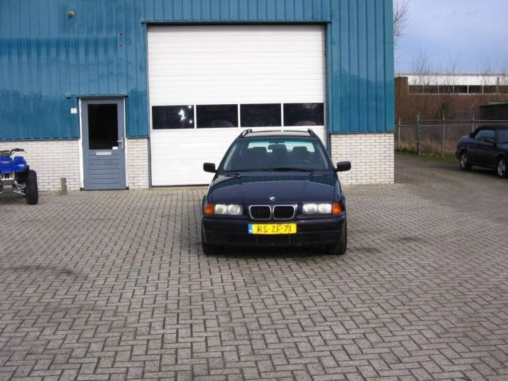 BMW 3-Serie 1.6 I 316 Touring 1997 Zwart nw apk